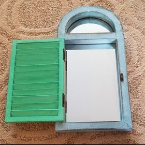 NWT! Wall shutter decor